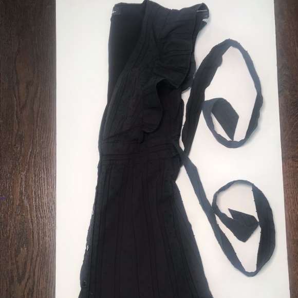 Lulu's Plunging V-Neck Ruffle Trim Dress size M - Picture 12 of 15